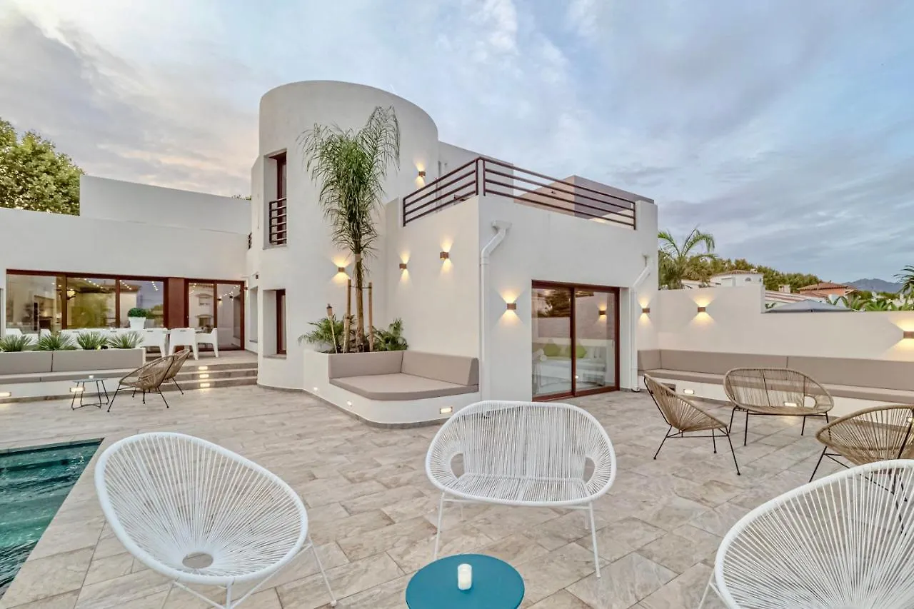 Villa N15 En Plein Coeur De La Marina, Proche De Rosas, Costa Brava Empuriabrava Spain