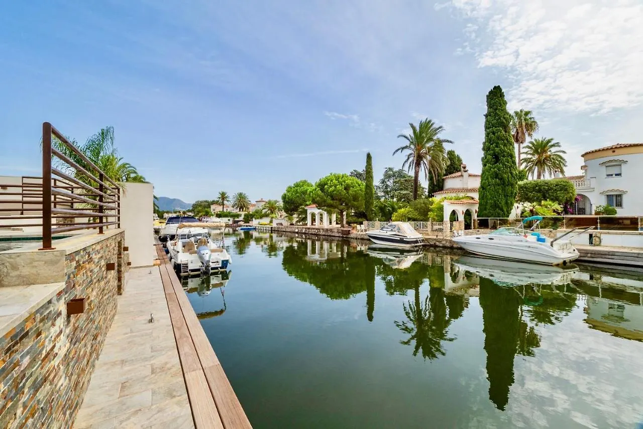 Villa N15 En Plein Coeur De La Marina, Proche De Rosas, Costa Brava Empuriabrava