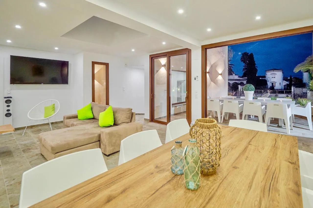 Villa N15 En Plein Coeur De La Marina, Proche De Rosas, Costa Brava Empuriabrava Spain