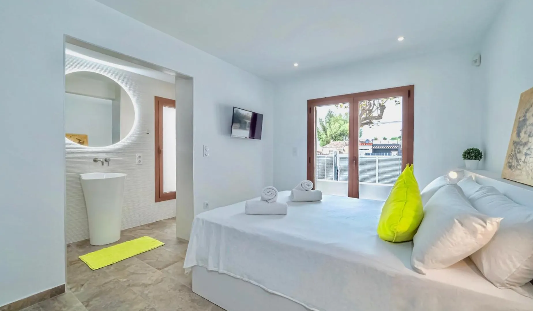 Villa N15 En Plein Coeur De La Marina, Proche De Rosas, Costa Brava Empuriabrava 0*,  Spain