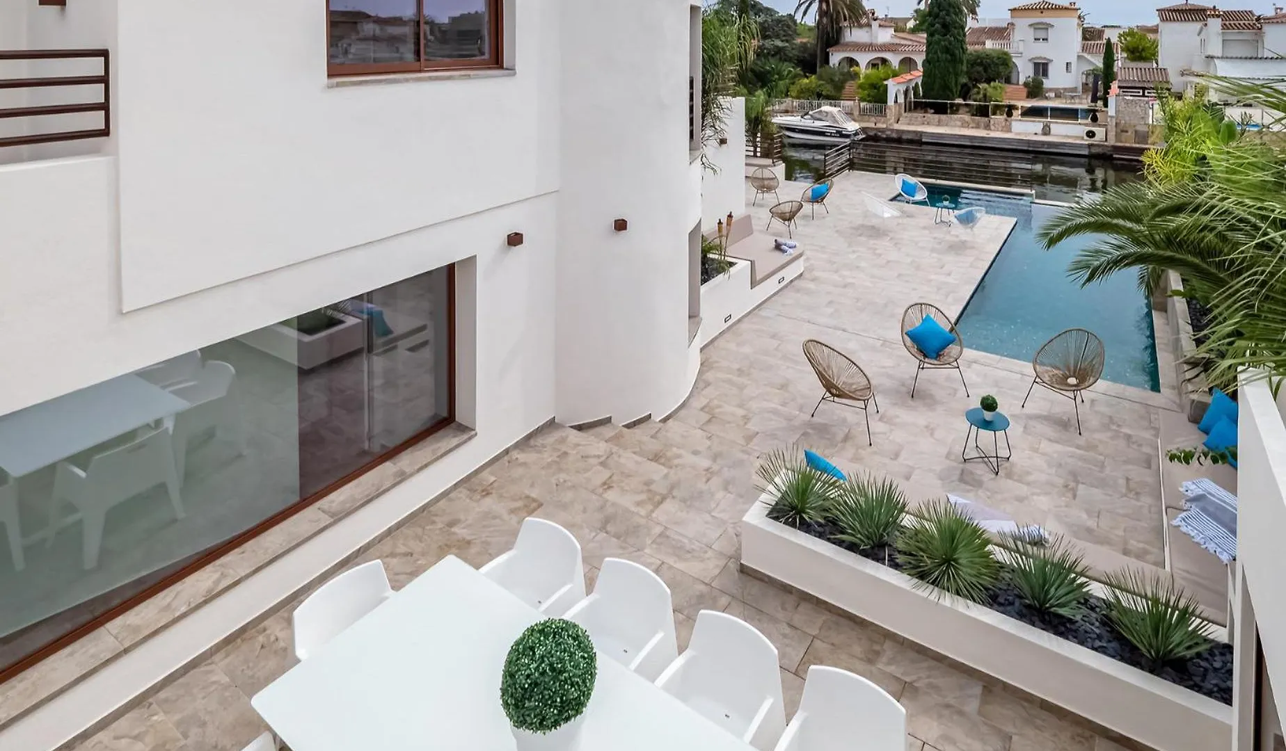 Villa N15 En Plein Coeur De La Marina, Proche De Rosas, Costa Brava Empuriabrava 0*,  Spain