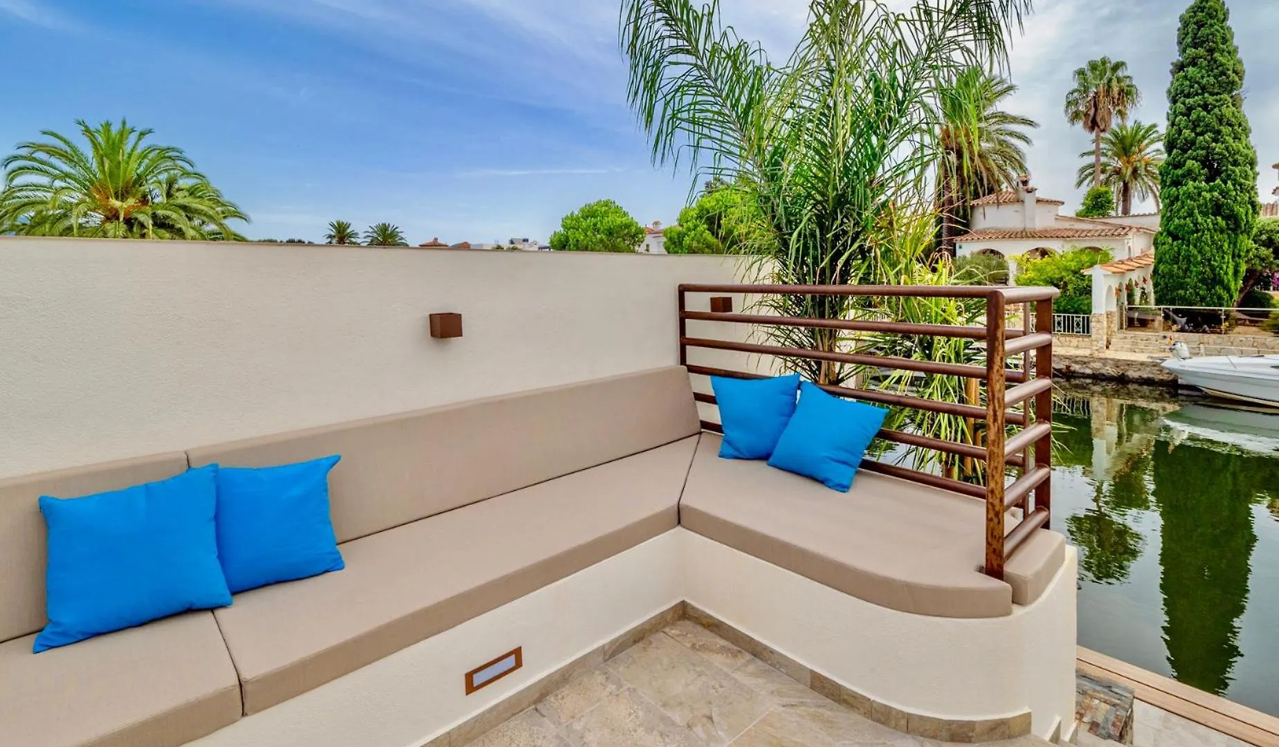 Villa N15 En Plein Coeur De La Marina, Proche De Rosas, Costa Brava Empuriabrava